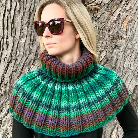 Handmade Turtleneck Infinity Style Caplet Shrug Shawl Scarf (K57-16H) - Picture 5 of 9